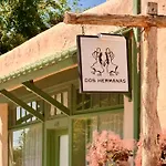 Dos Hermanas Compound 7 Casitas Downtown Hébergement de vacances *