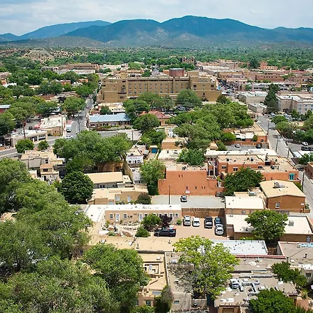 Dos Hermanas Compound 7 Casitas Downtown * Santa Fe