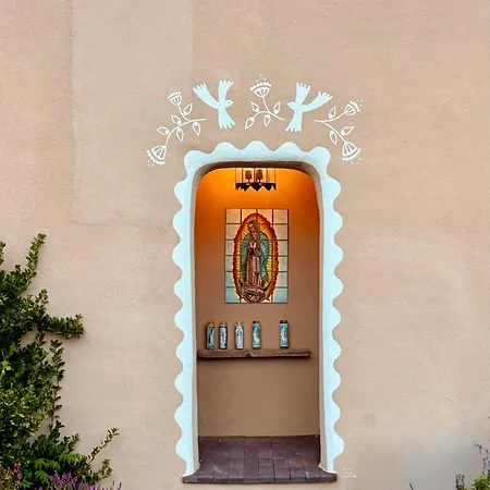 Dos Hermanas Compound 7 Casitas Downtown *