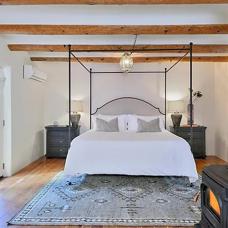 Dos Hermanas Compound 7 Casitas Downtown Santa Fe
