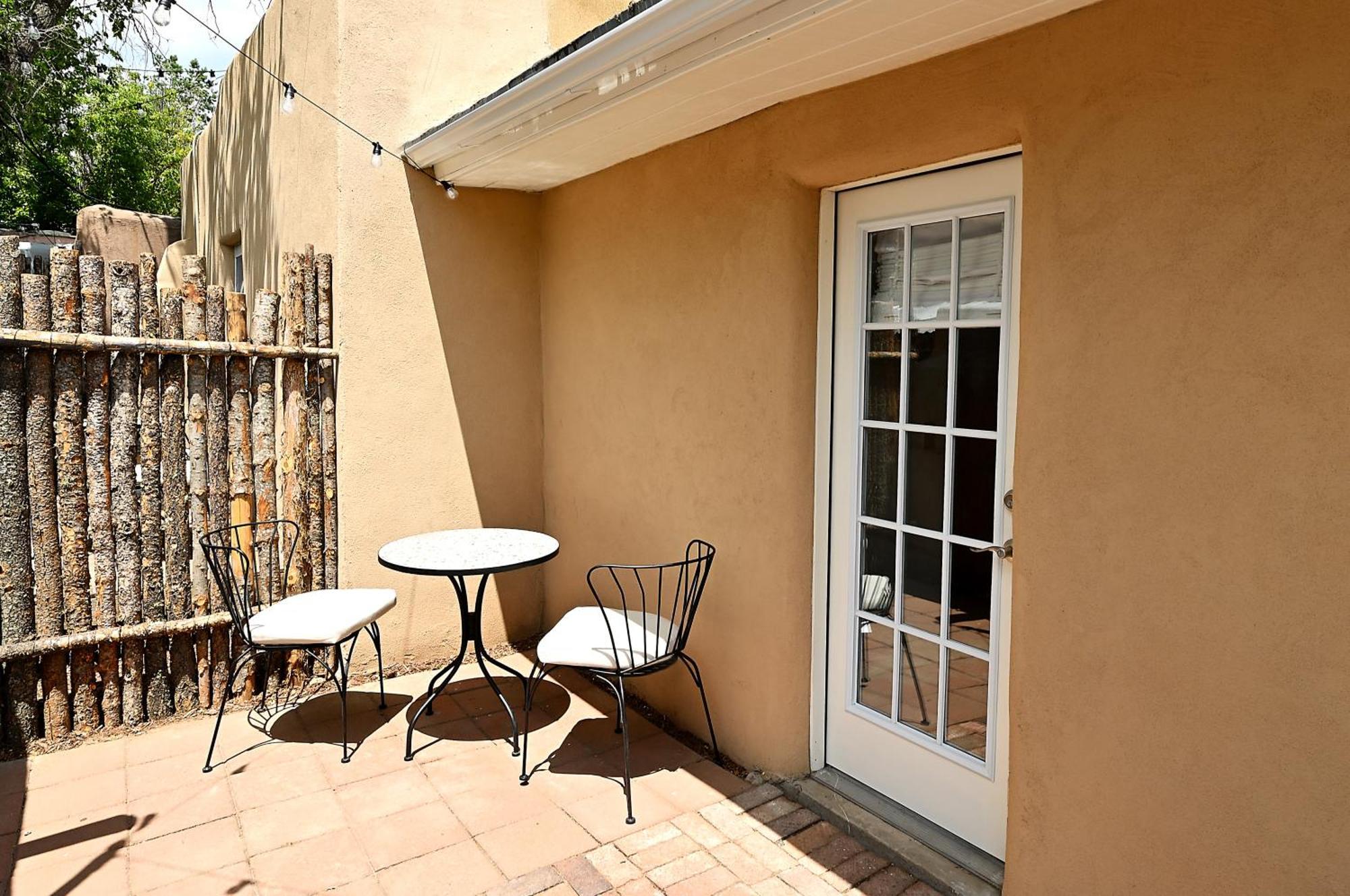 Dos Hermanas Compound 7 Casitas Downtown * Santa Fe