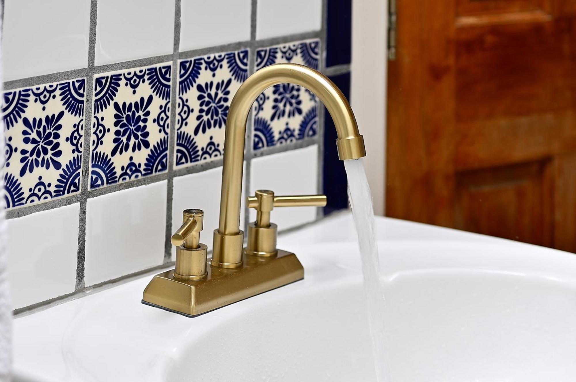 Dos Hermanas Compound 7 Casitas Downtown Santa Fe