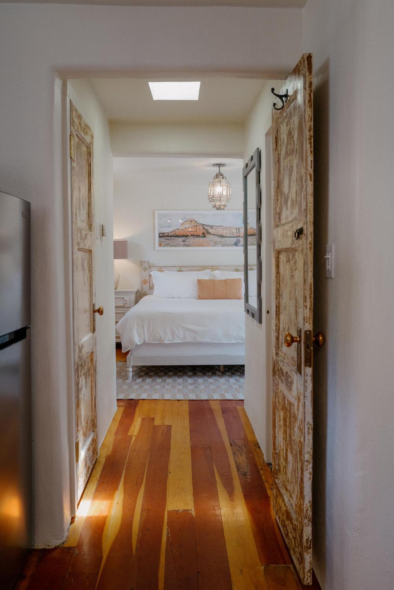 Dos Hermanas Compound 7 Casitas Downtown