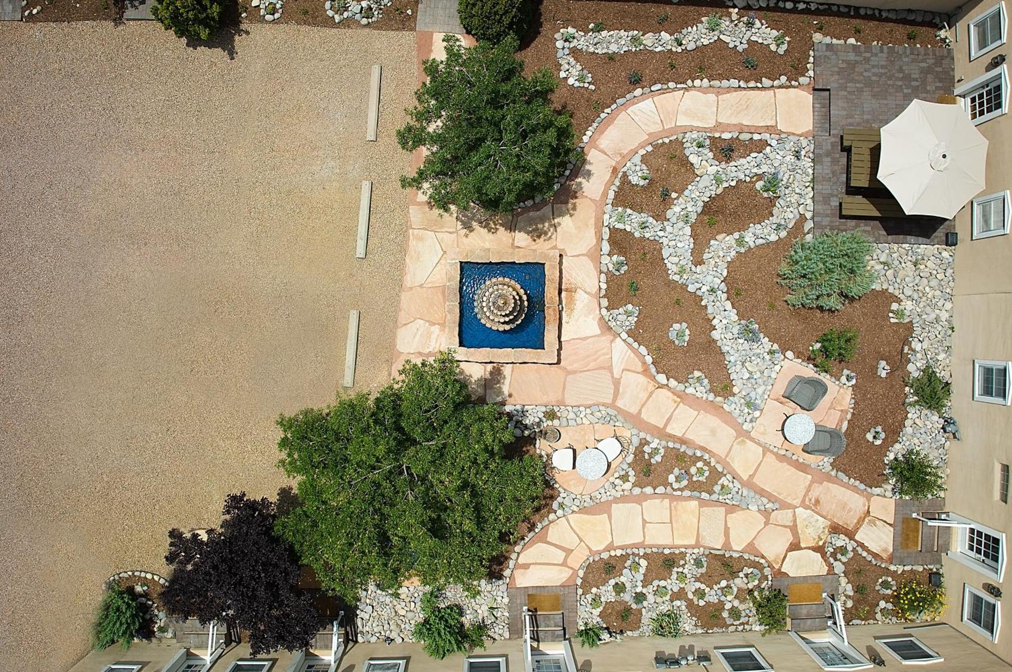 Dos Hermanas Compound 7 Casitas Downtown *